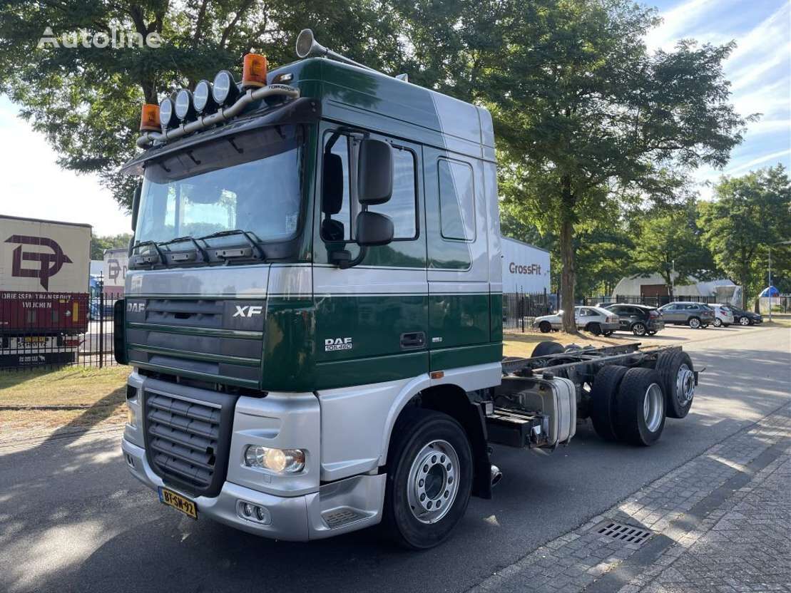 DAF XF 105 chassis truck