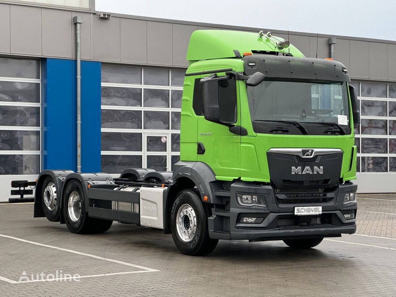 new MAN TGS 26.520  chassis truck