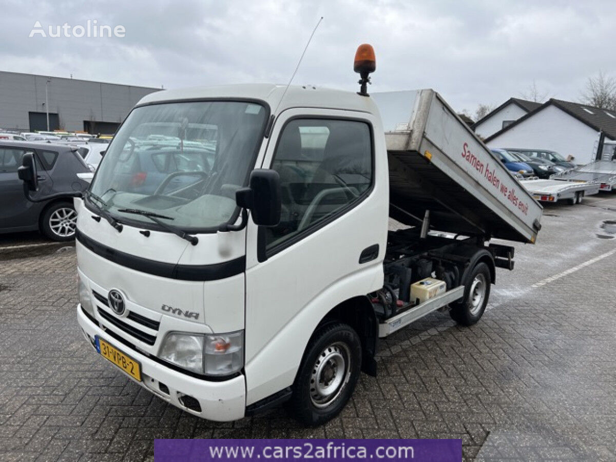 Toyota Dyna 100 3.0 D-4D tipper dump truck