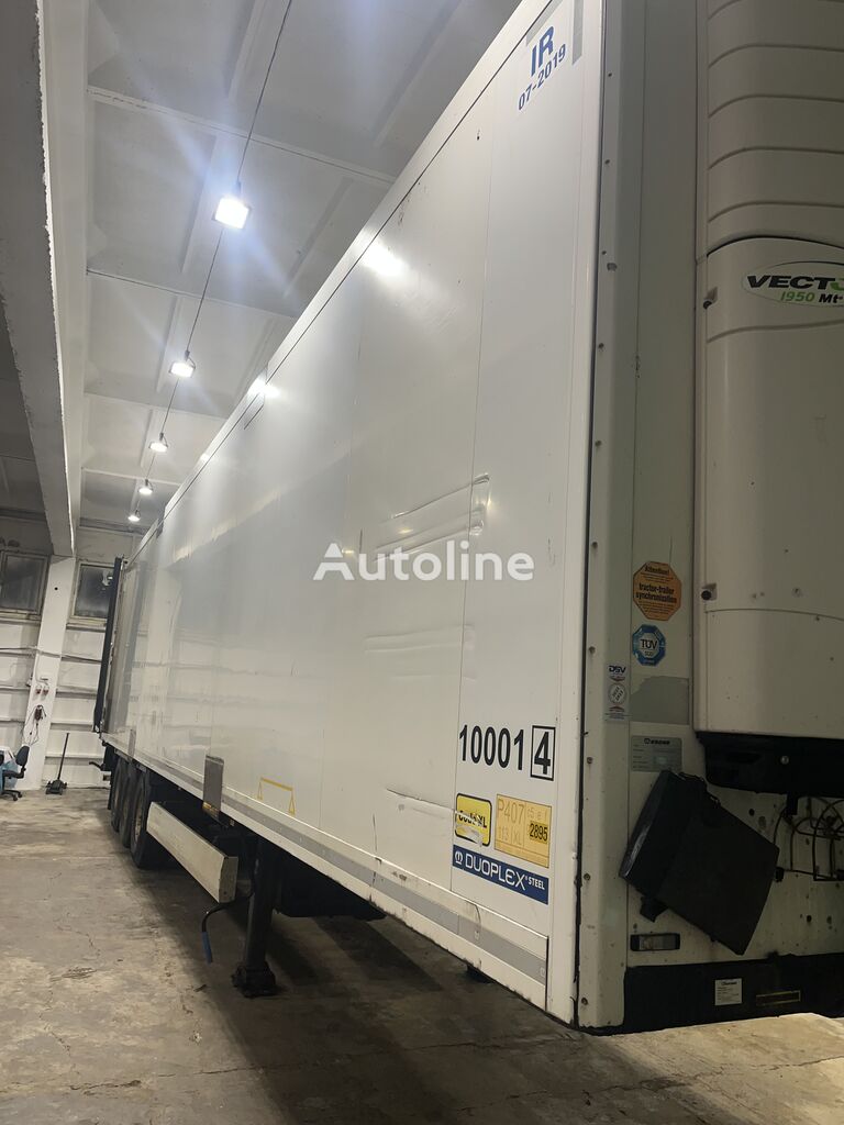 Krone SDR 27 refrigerated semi-trailer
