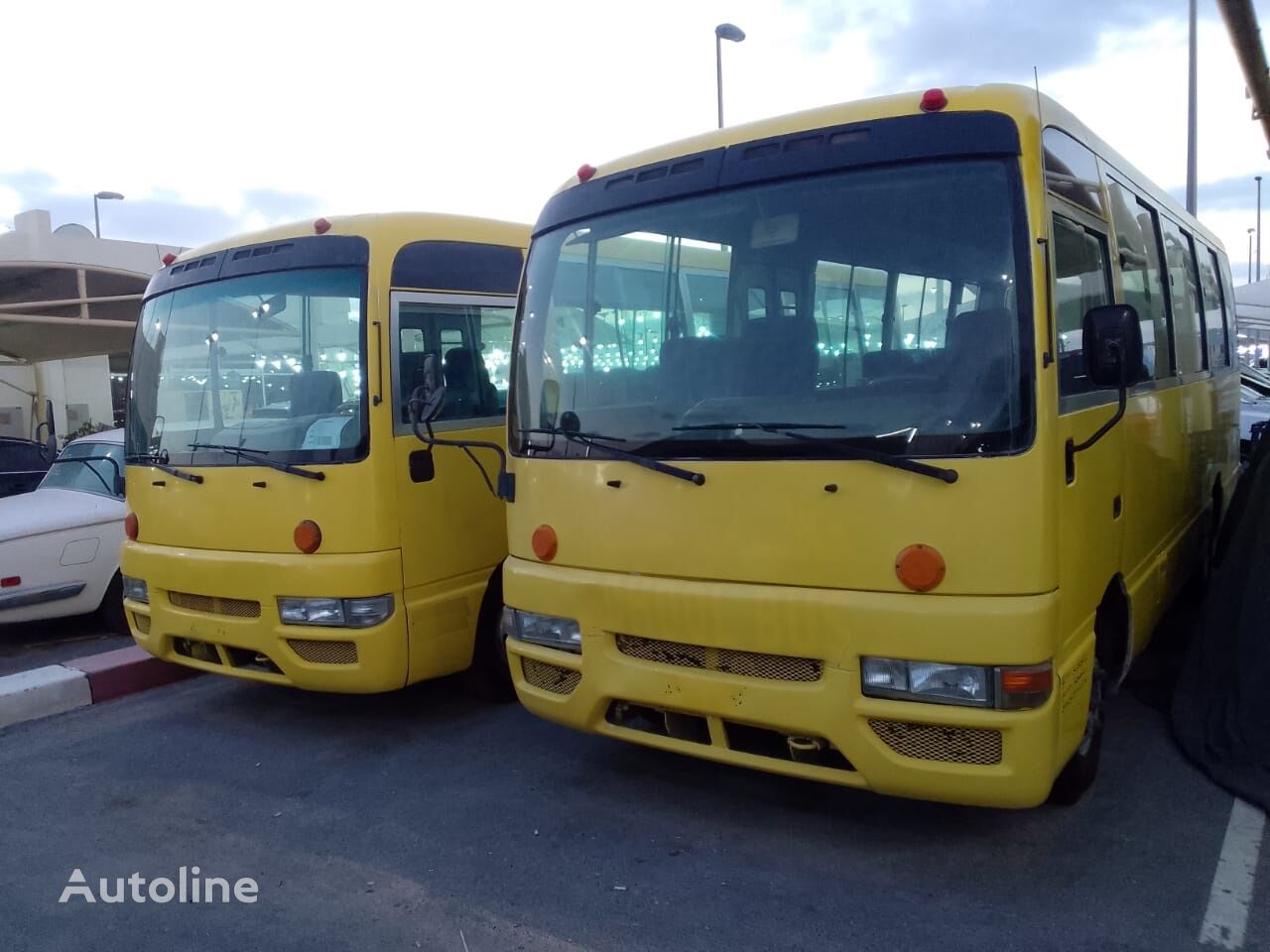 Toyota // Nissan Civilian -Japan made - (Transport service - Worldwide) school bus