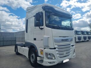 DAF truck tractor