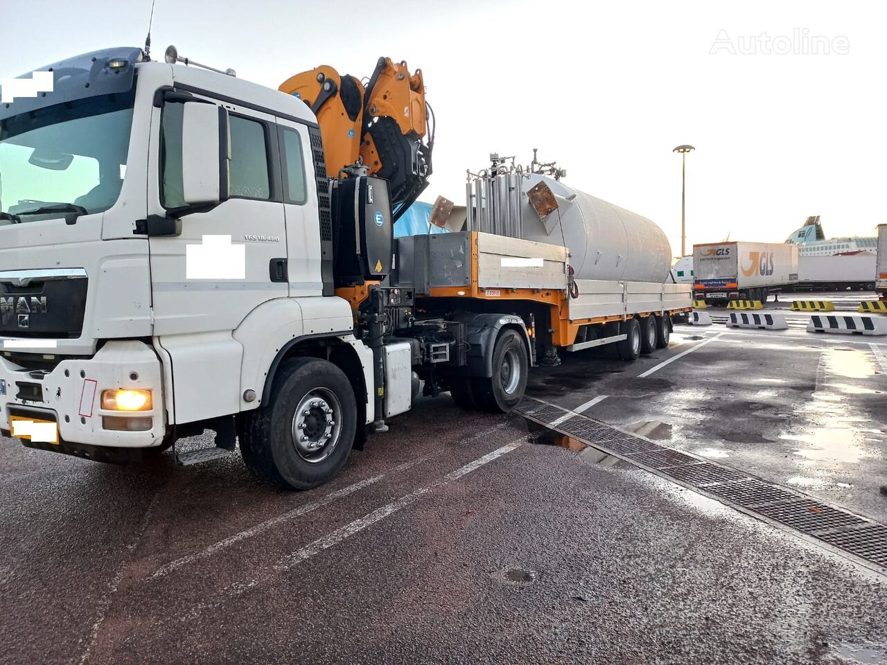 MAN TGX  BIUSO CON GRU EFFER 305 4+3 + RADIO truck tractor for sale  Italy Rimini - Rn, UX33509